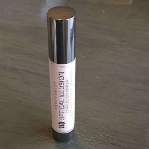 UD Optical Illusion Primer